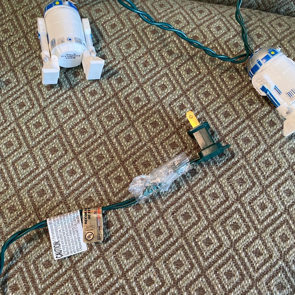 R2-D2 String lights - Picture 8 of 9